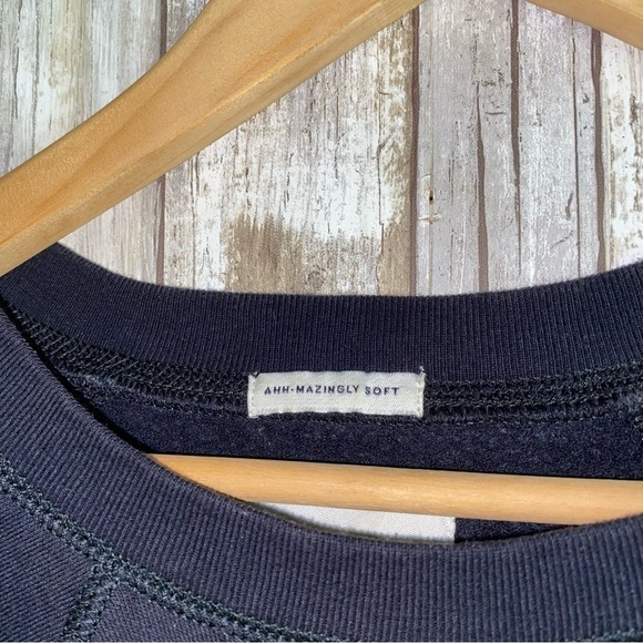 American Eagle Ahh-Mazingly Soft Jegging Fit Crew Neck Peace Sweatshirt - Picture 4 of 5